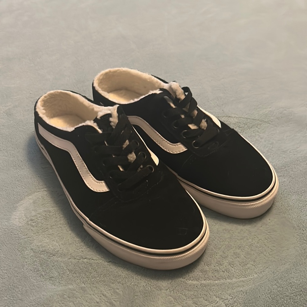 Ladies vans shoes